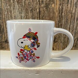 Peanuts | Snoopy & Woodstock Tangled in Christmas Lights | Coffee | Holiday Mug